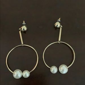 Hoop Earrings with pearls